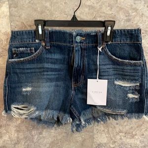 KanCan Jean shorts. Size L, NWT